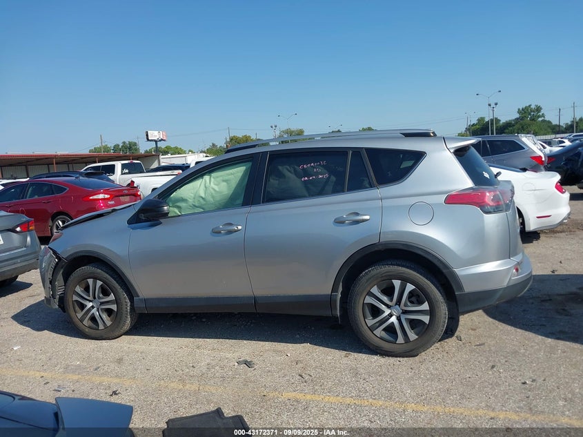 2018 TOYOTA RAV4 LE - JTMZFREV4JJ159954