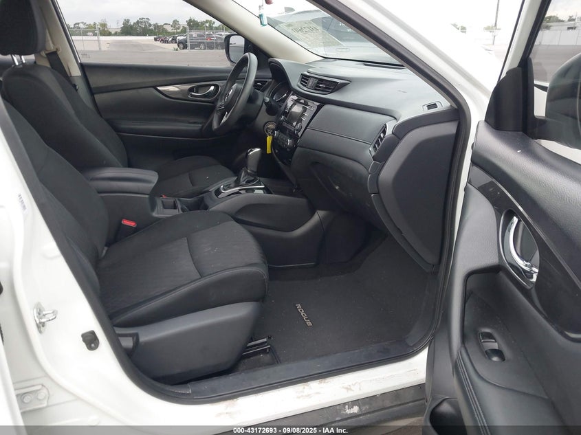 2017 NISSAN ROGUE S - KNMAT2MT5HP566685
