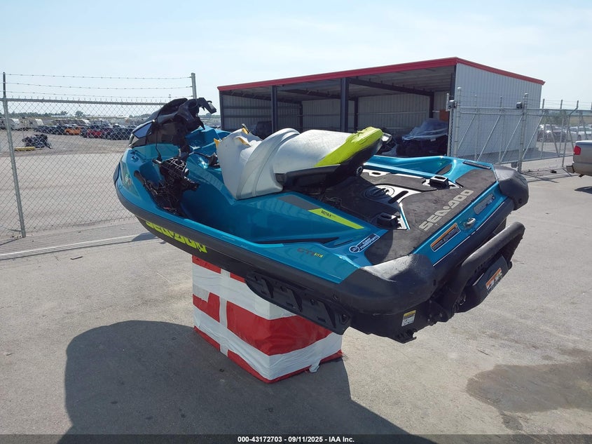 2025 Seadoo Seadoo turquoise null null YDV23035I324 photo #4