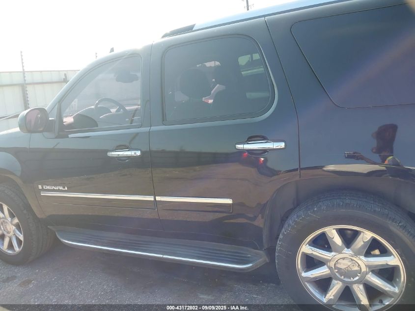 2009 GMC Yukon Denali VIN: 1GKFC03289R270184 Lot: 43172802