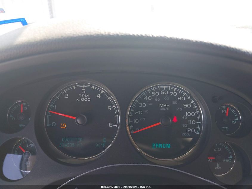 2009 GMC Yukon Denali VIN: 1GKFC03289R270184 Lot: 43172802