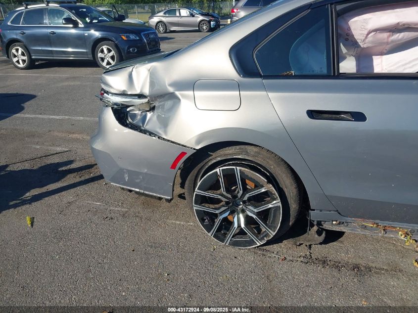 2024 BMW I7 Edrive50 VIN: WBY43EJ02RCR21103 Lot: 43172924