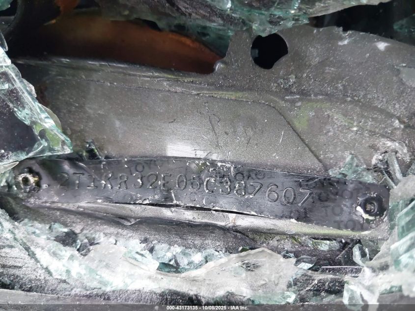 2005 Toyota Matrix Xr VIN: 2T1KR32E05C387607 Lot: 43173135