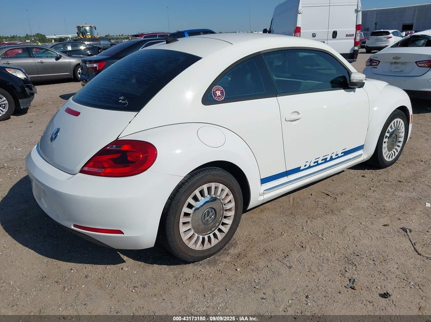 2014 VOLKSWAGEN BEETLE 3VWJP7AT0EM626991