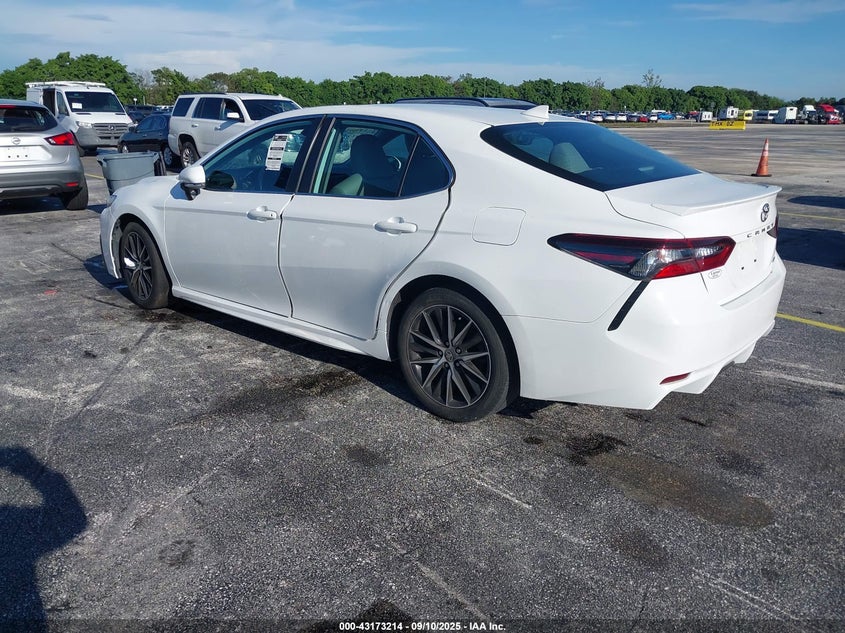 2022 TOYOTA CAMRY SE - 4T1G11AK2NU629868