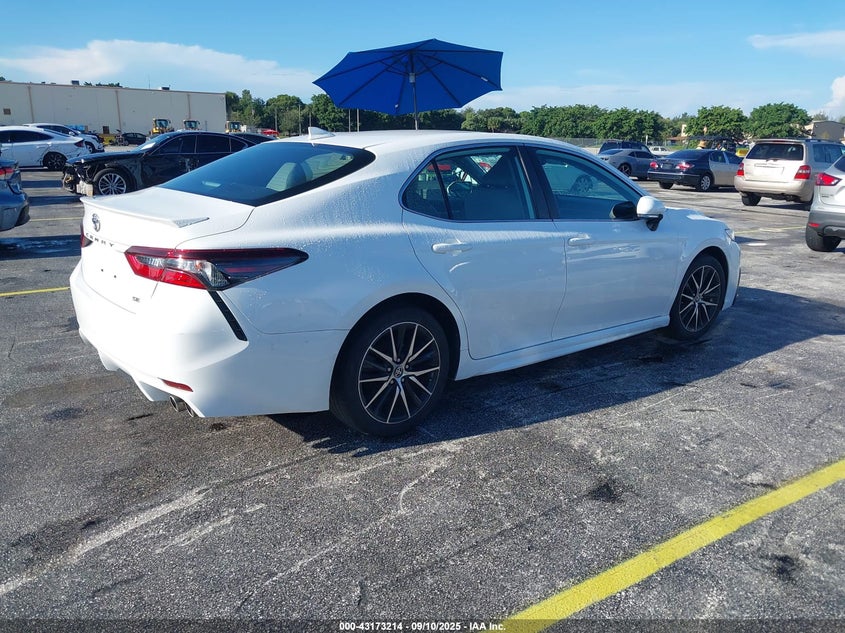 2022 TOYOTA CAMRY SE - 4T1G11AK2NU629868