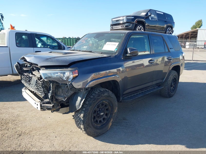 JTELU5JR4M5861648 2021 TOYOTA 4RUNNER photo no. 2