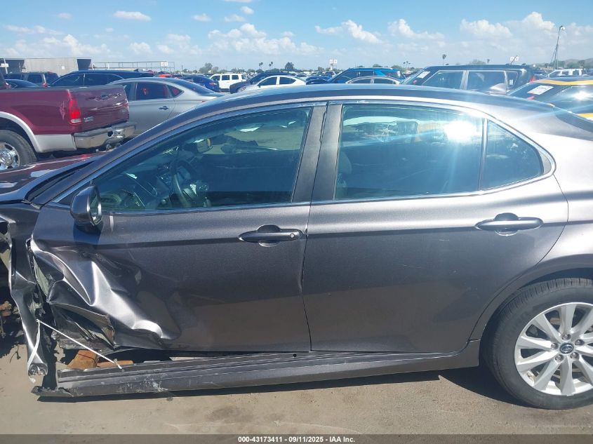 2019 Toyota Camry Le VIN: 4T1B11HK9KU685804 Lot: 43173411