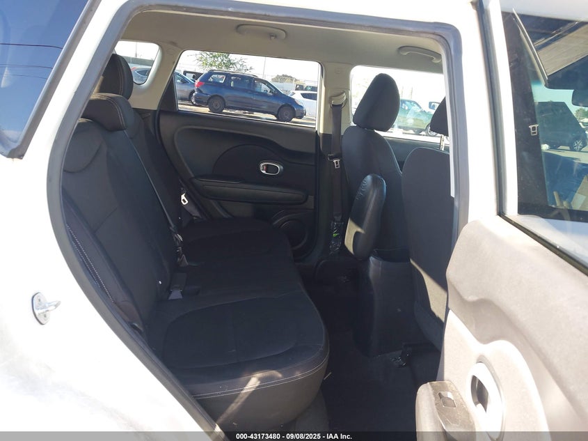 2015 KIA SOUL - KNDJN2A20F7152572