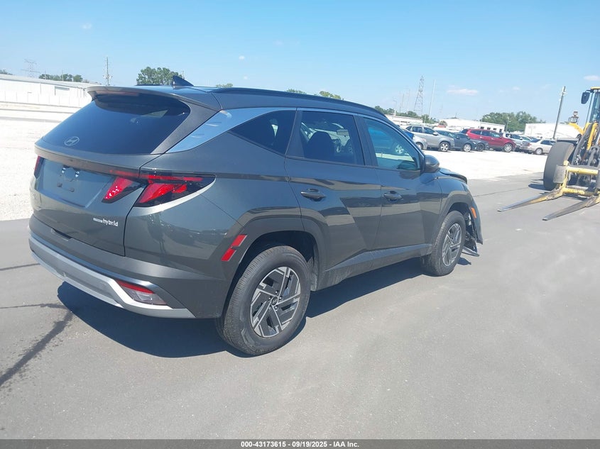 KM8JBDD10SU305689 2025 HYUNDAI TUCSON photo no. 4