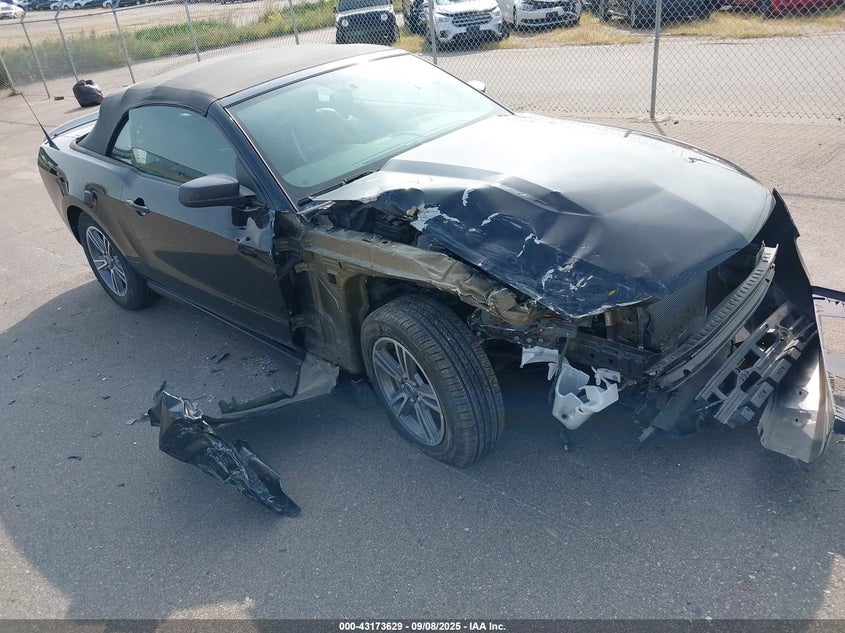 FORD MUSTANG V6 PREMIUM