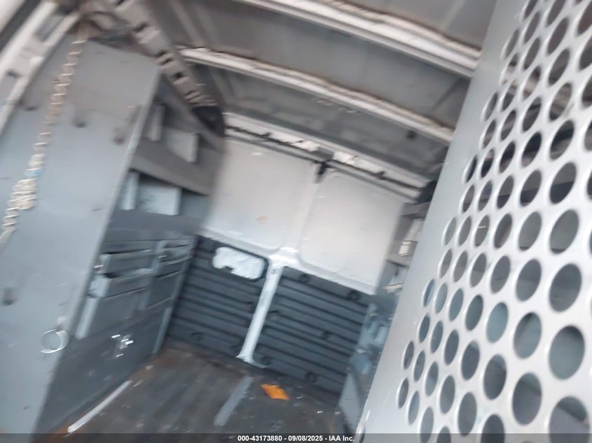 2005 Chevrolet Express VIN: 1GCGG25V151133071 Lot: 43173880