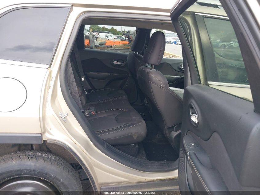 2015 Jeep Cherokee Latitude VIN: 1C4PJLCB0FW689571 Lot: 43173884