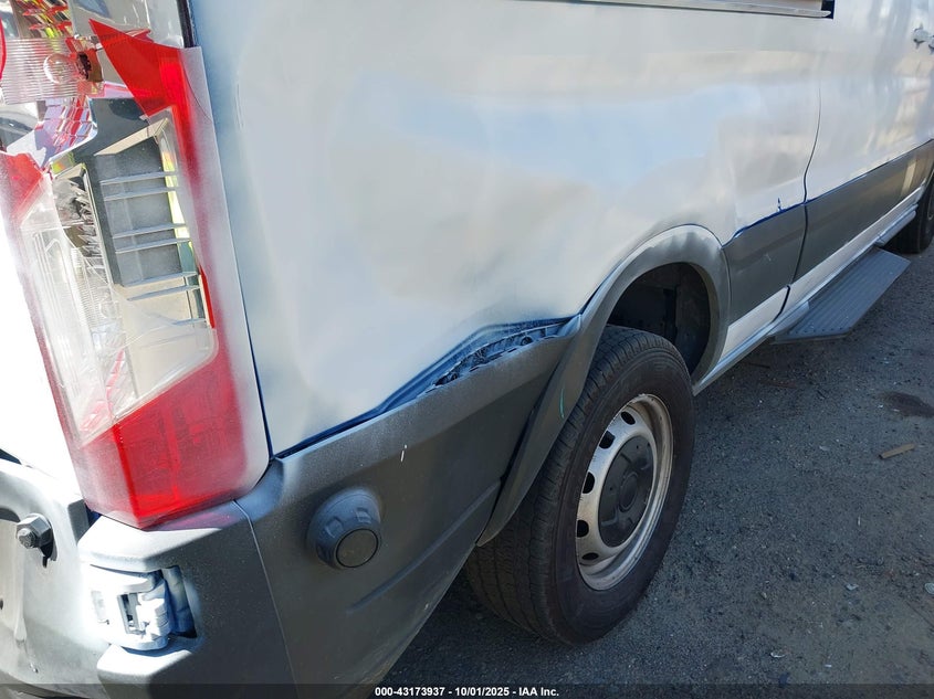 2022 Ford Transit-250 VIN: 1FTBR1C89NKA09488 Lot: 43173937