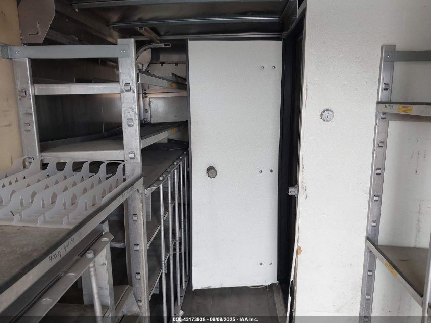 2017 Chevrolet Express Cutaway 4500 Series VIN: 1GB6GUCG2H1129406 Lot: 43173938