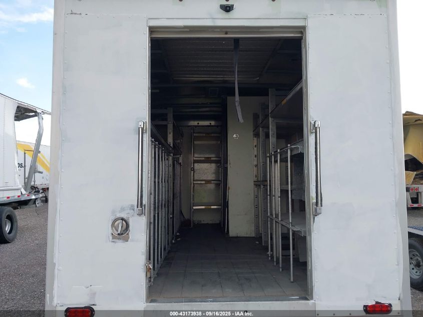 2017 Chevrolet Express Cutaway 4500 Series VIN: 1GB6GUCG2H1129406 Lot: 43173938