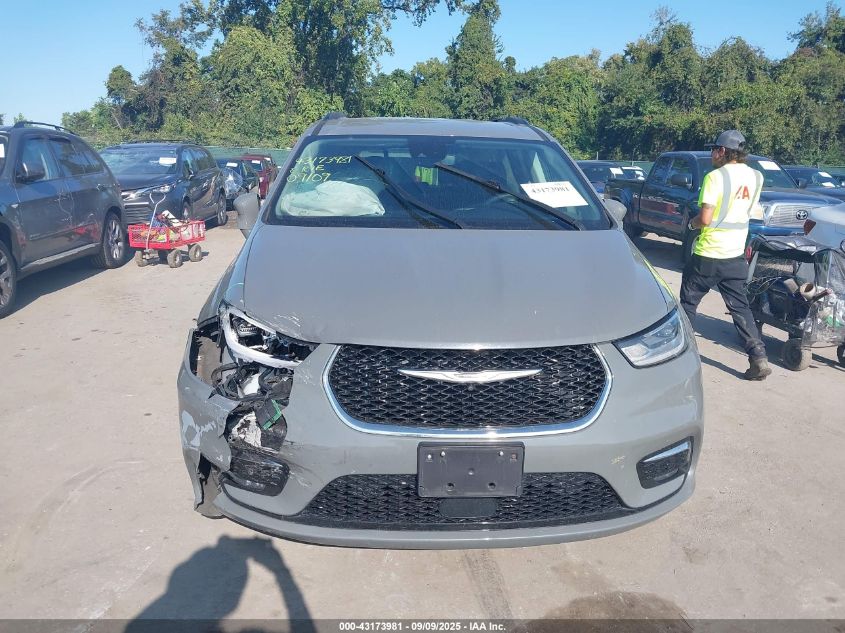 2022 Chrysler Pacifica Touring L VIN: 2C4RC1BG9NR157540 Lot: 43173981