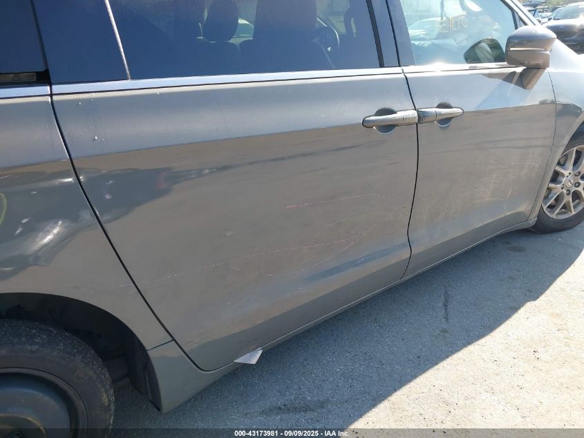 2022 Chrysler Pacifica Touring L VIN: 2C4RC1BG9NR157540 Lot: 43173981