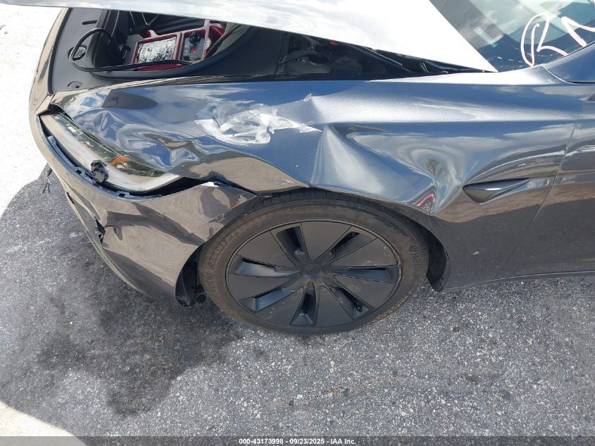 2024 Tesla Model 3 Long Range Dual Motor All-Wheel Drive/Rear-Wheel Drive VIN: 5YJ3E1EA3RF768799 Lot: 43173998