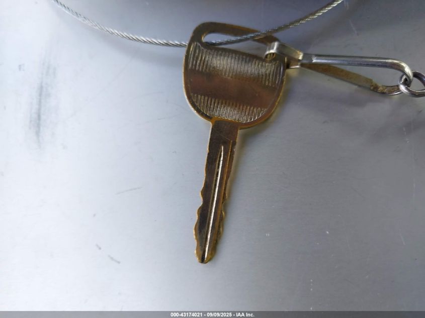 2000 Chevrolet Astro VIN: 1GCDM19W6YB198912 Lot: 43174021