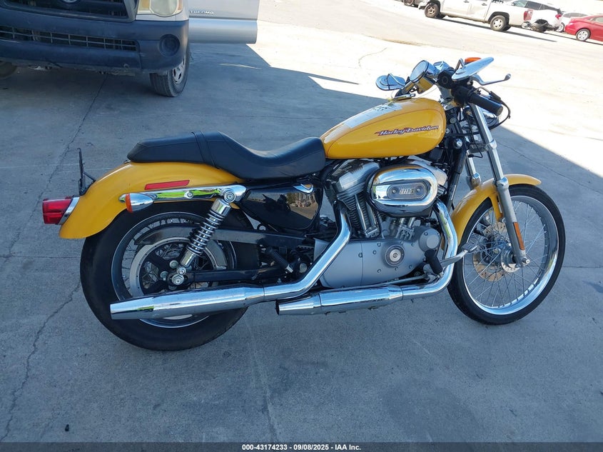 2005 Harley-Davidson Xl883 C VIN: 1HD4CJM305K421763 Lot: 43174233