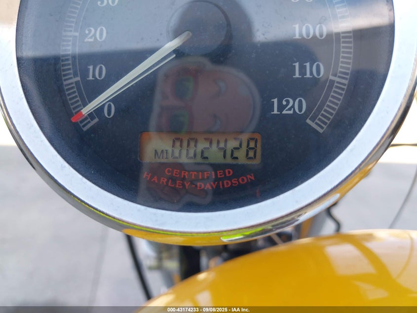 2005 Harley-Davidson Xl883 C VIN: 1HD4CJM305K421763 Lot: 43174233