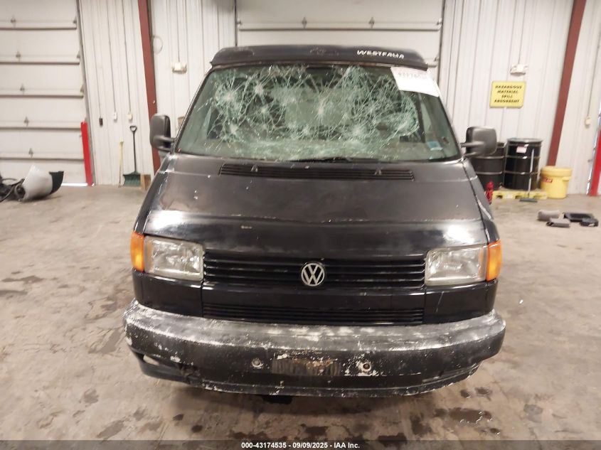 1993 Volkswagen Eurovan Mv VIN: WV2MC0702PH043668 Lot: 43174535