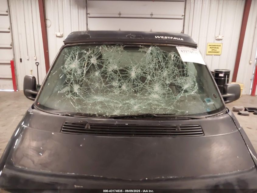 1993 Volkswagen Eurovan Mv VIN: WV2MC0702PH043668 Lot: 43174535