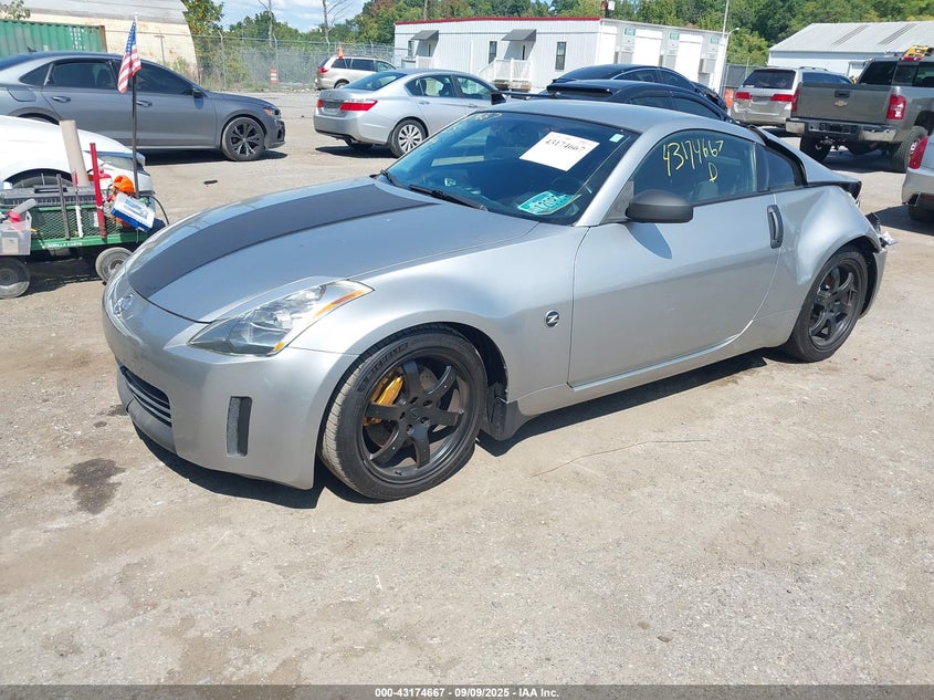 JN1AZ34E73T010757 2003 NISSAN 350Z photo no. 2