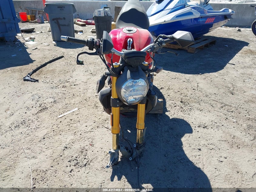 VIN: ZDMMACFW7JB025113 2018 DUCATI MONSTER 1200