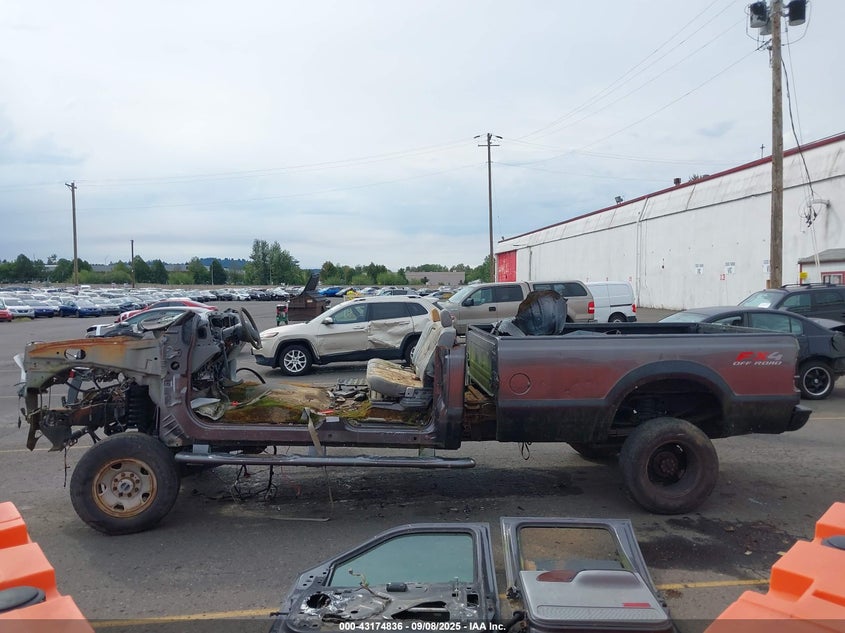 2006 Ford F-350 Lariat/Xl/Xlt VIN: 1FTWW31P66EB17681 Lot: 43174836