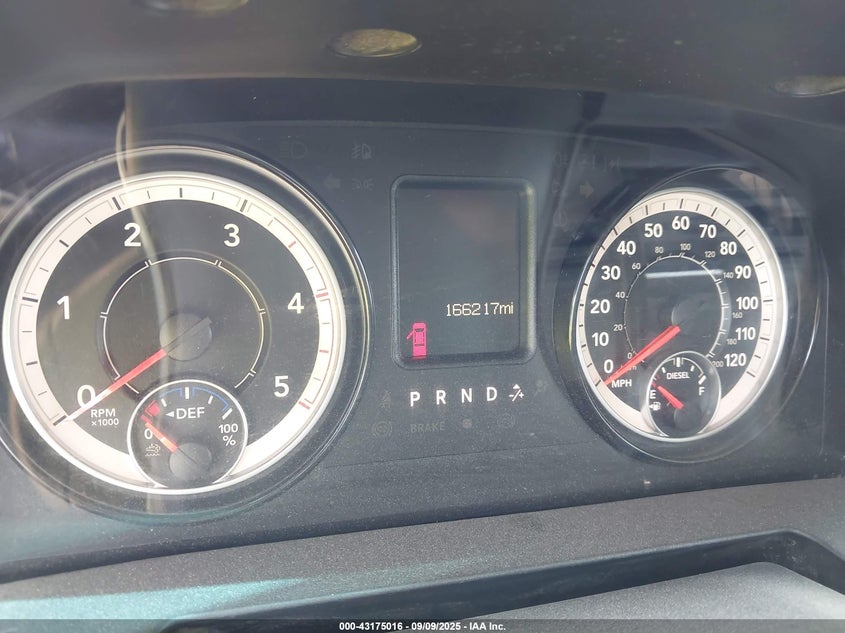 2018 Ram 2500 Tradesman 4X4 8' Box 3C6UR5HL7JG313232 photo #3