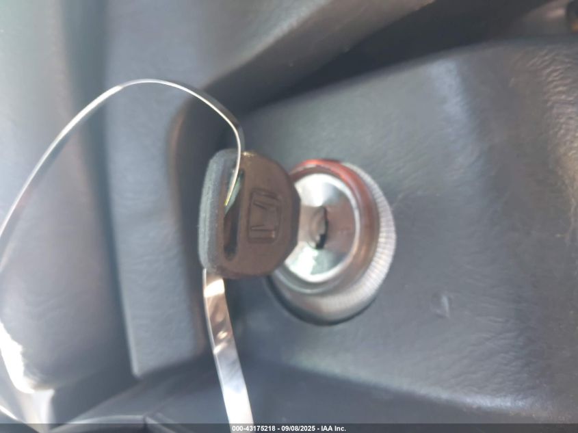 2001 Honda Cr-V Ex VIN: JHLRD18661C049765 Lot: 43175218