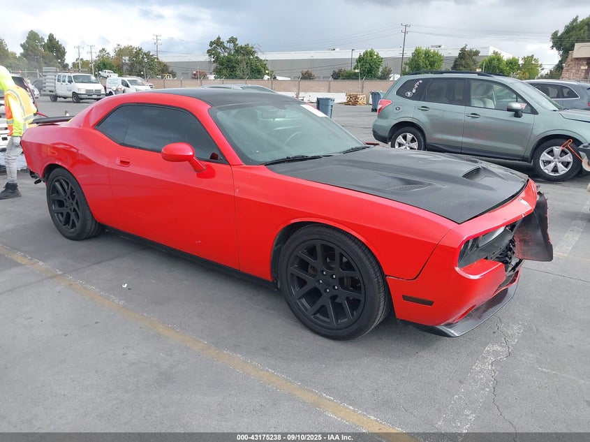 DODGE CHALLENGER SE