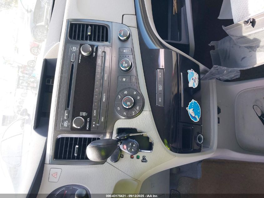 2011 Toyota Sienna Le V6 VIN: 5TDKK3DC1BS129910 Lot: 43175421