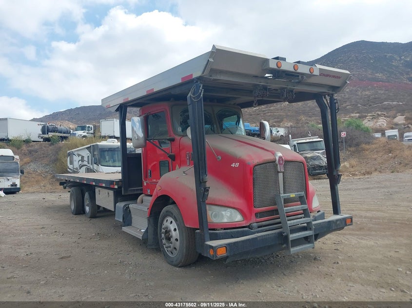 1NKBH57X5DJ359795 2013 Kenworth Construction T400 auction photo 1