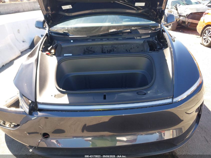 2026 Tesla Model Y Long Range Dual Motor All-Wheel Drive/Long Range Launch Series VIN: 7SAYGDEE4TF335586 Lot: 43175523