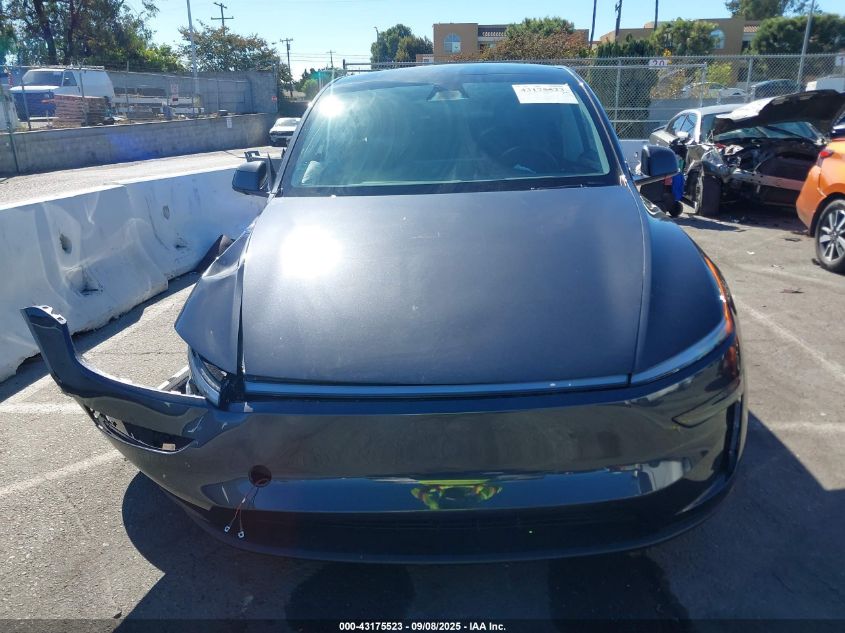 2026 Tesla Model Y Long Range Dual Motor All-Wheel Drive/Long Range Launch Series VIN: 7SAYGDEE4TF335586 Lot: 43175523