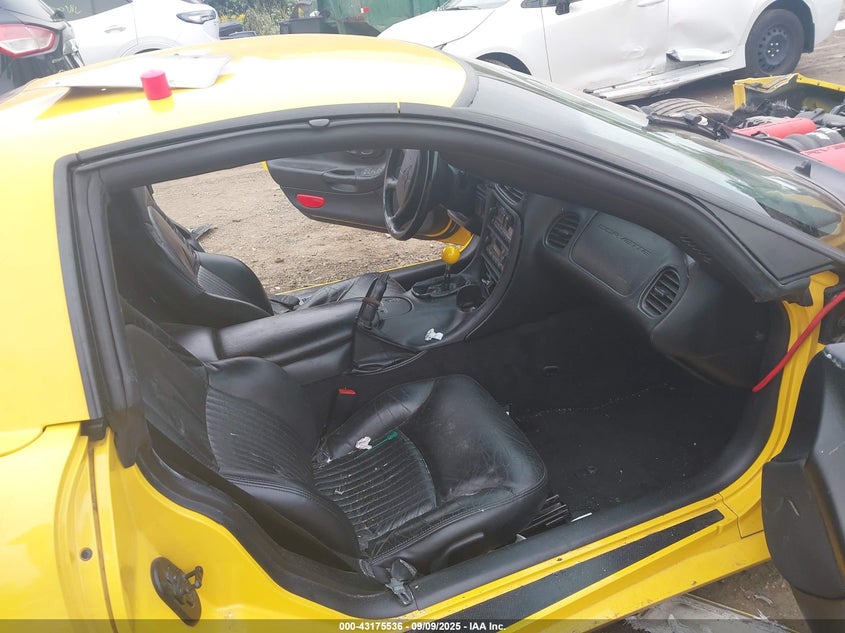 1G1YY12S335130368 2003 CHEVROLET CORVETTE photo no. 5