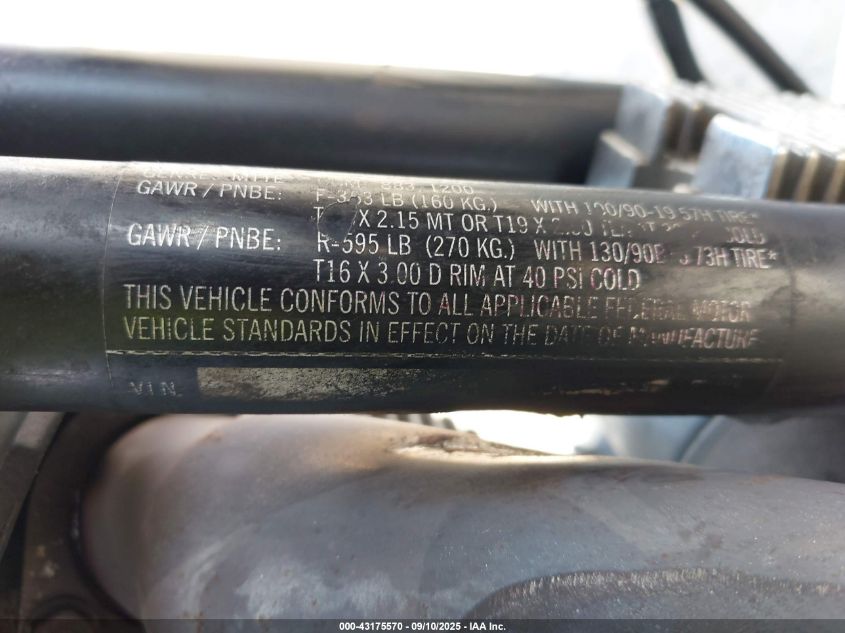 1998 Harley-Davidson Xl1200 C VIN: 1HD1CGP16WY211957 Lot: 43175570