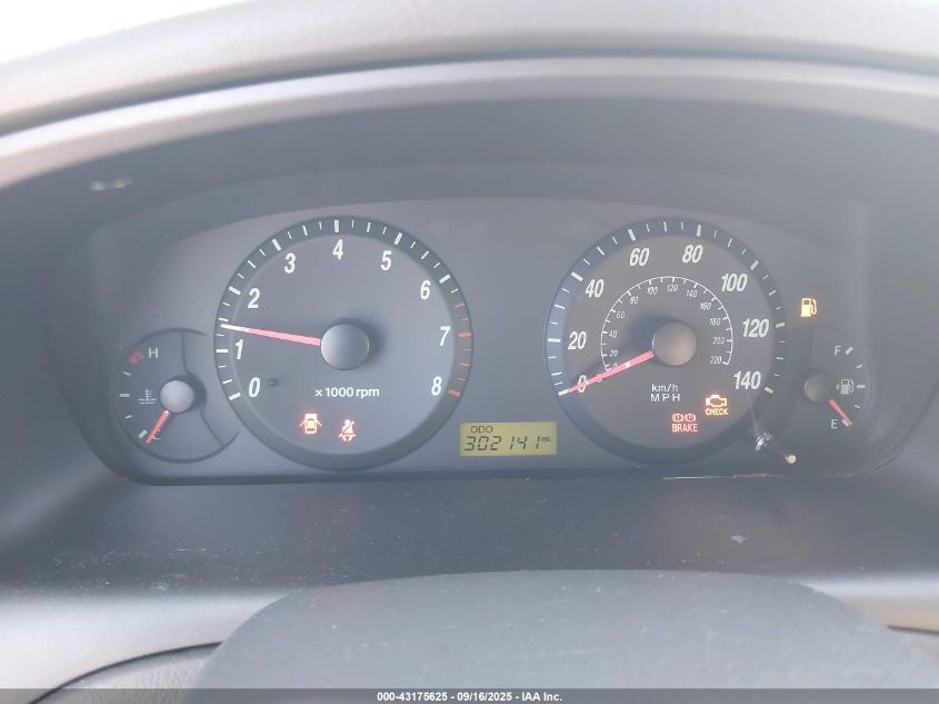 2005 Hyundai Elantra Gls/Gt VIN: KMHDN56D75U174380 Lot: 43175625