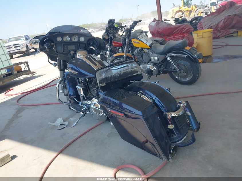 1HD1KBM3XEB621139 2014 HARLEY-DAVIDSON STREET GLIDE photo no. 3