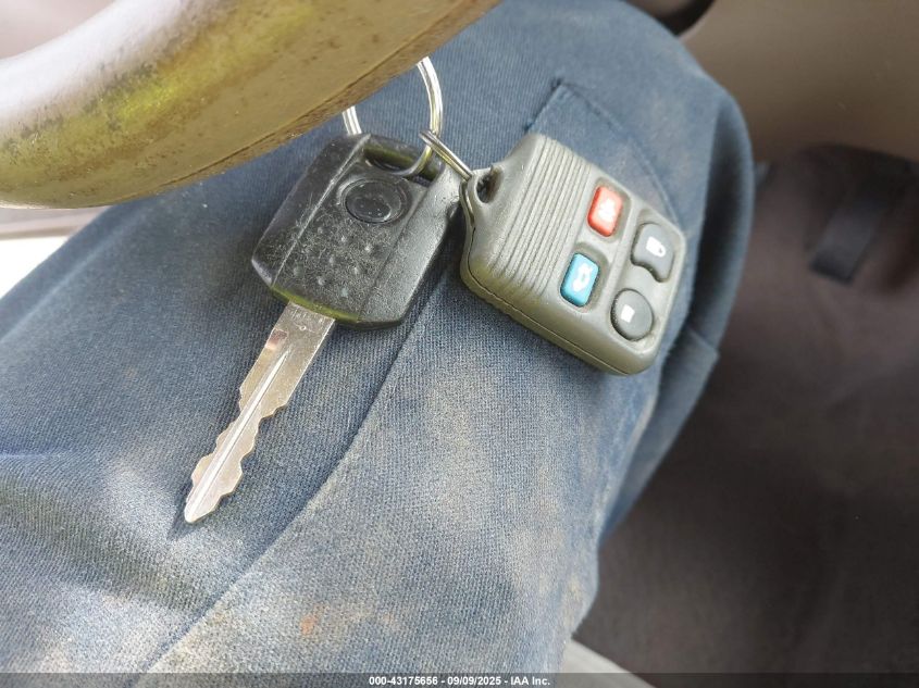 2004 Mercury Grand Marquis Gs VIN: 2MEFM74W44X683297 Lot: 43175656