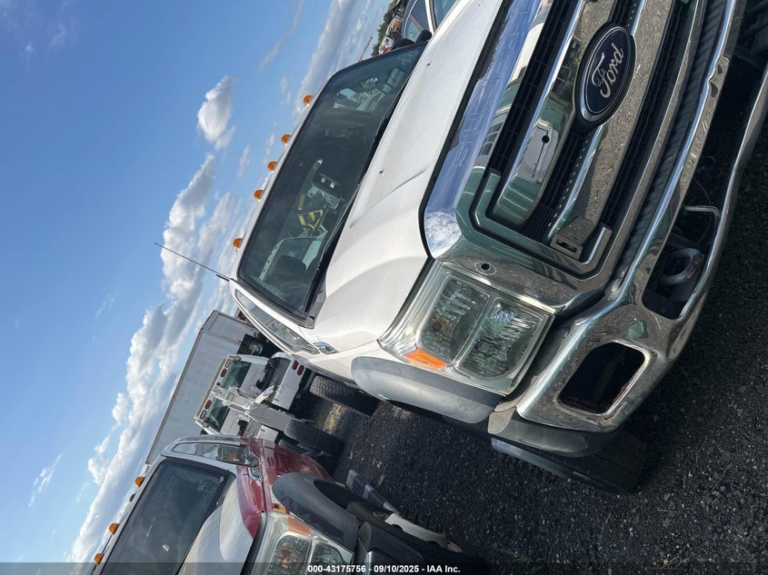 1FD0X4GTXDEB80322 2013 Ford F-450 Chassis Xlt auction photo 1