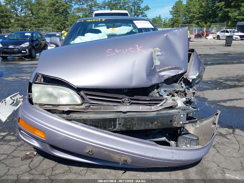 1995 Toyota Camry Le VIN: 4T1SK12E8SU566092 Lot: 43175934