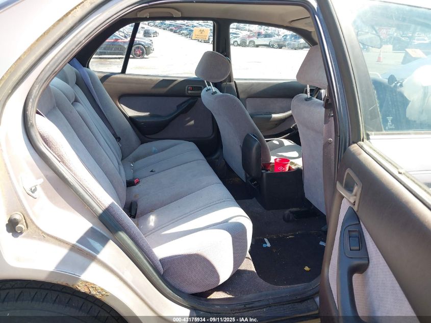 1995 Toyota Camry Le VIN: 4T1SK12E8SU566092 Lot: 43175934