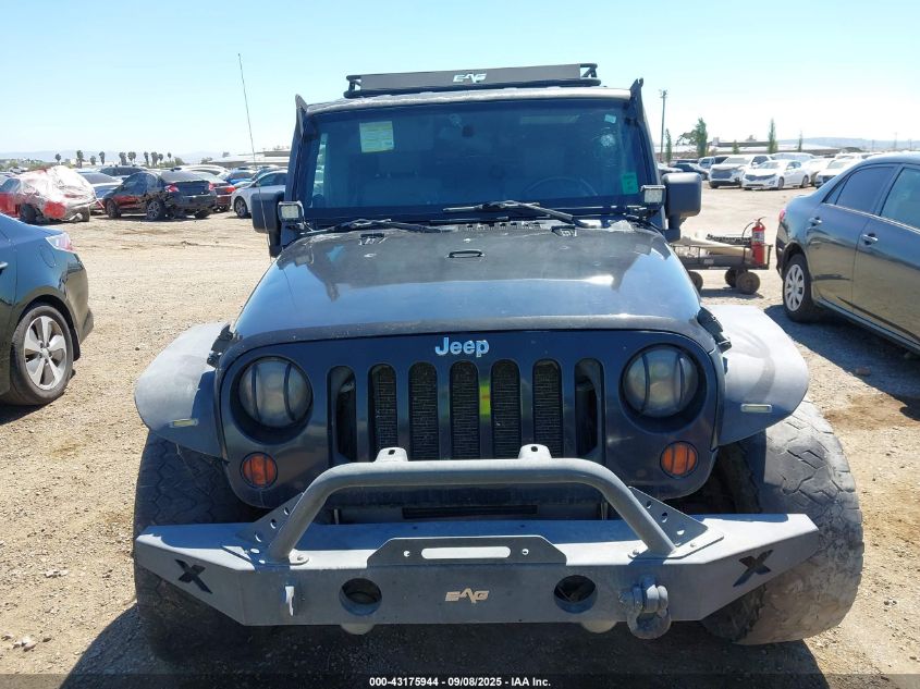 2008 Jeep Wrangler Unlimited Sahara VIN: 1J4GA59108L506940 Lot: 43175944