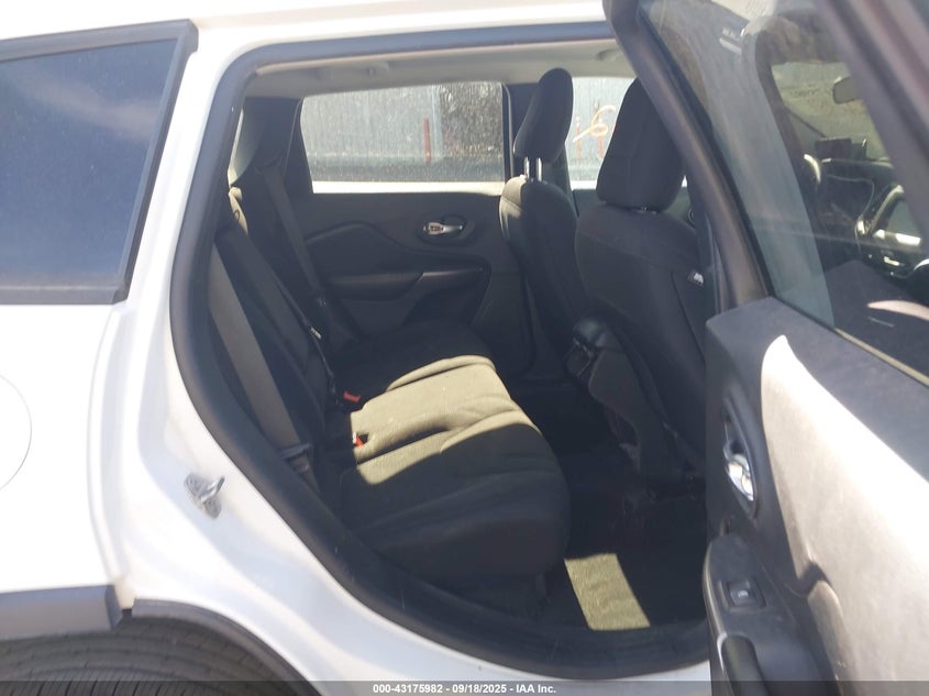 2020 Jeep Cherokee Latitude 4X4 VIN: 1C4PJMCB5LD573036 Lot: 43175982