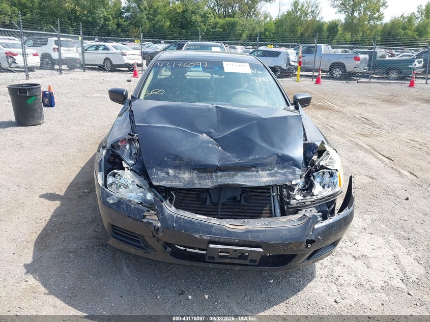1HGCM56897A049893 2007 HONDA ACCORD photo no. 13
