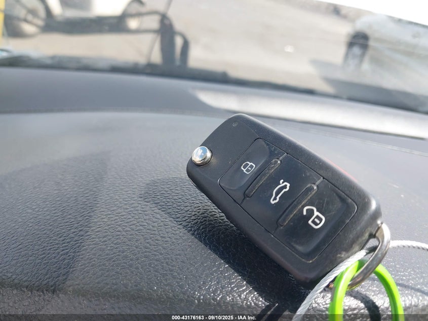 2013 VOLKSWAGEN JETTA 2.0L TDI 3VWLL7AJ7DM386162